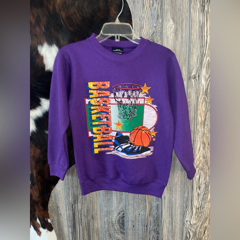 Vintage pro player size 10/12 (large) kids purple sweatshirt with basketball